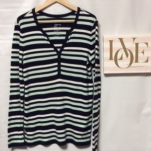 GAP NWOT Super Soft Henley top The Bowery NWOT